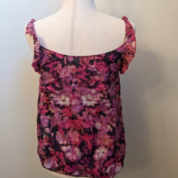 Loft Top - Picture 5 of 9